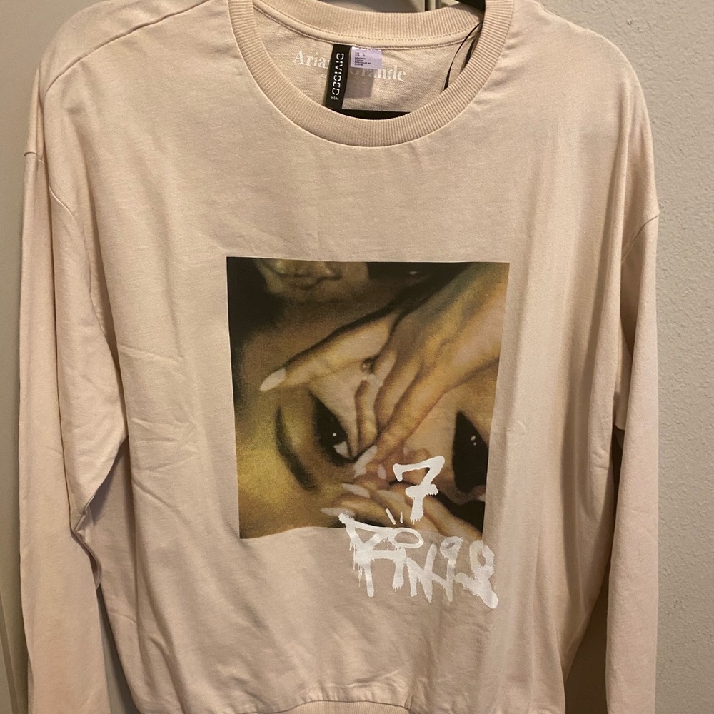 H&M Ariana Grande Sweater